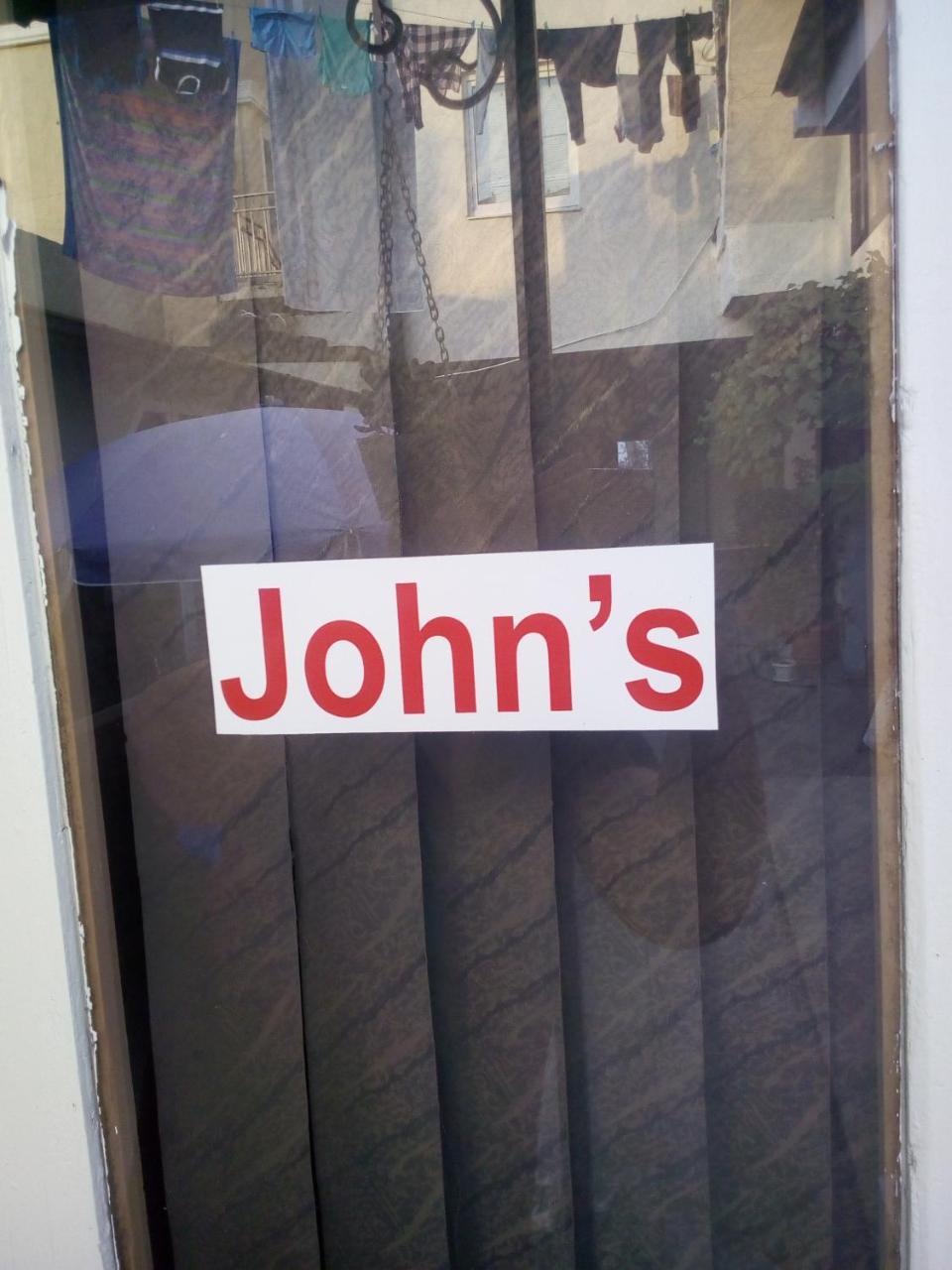 John'S Hotel Sukhumi Exterior foto
